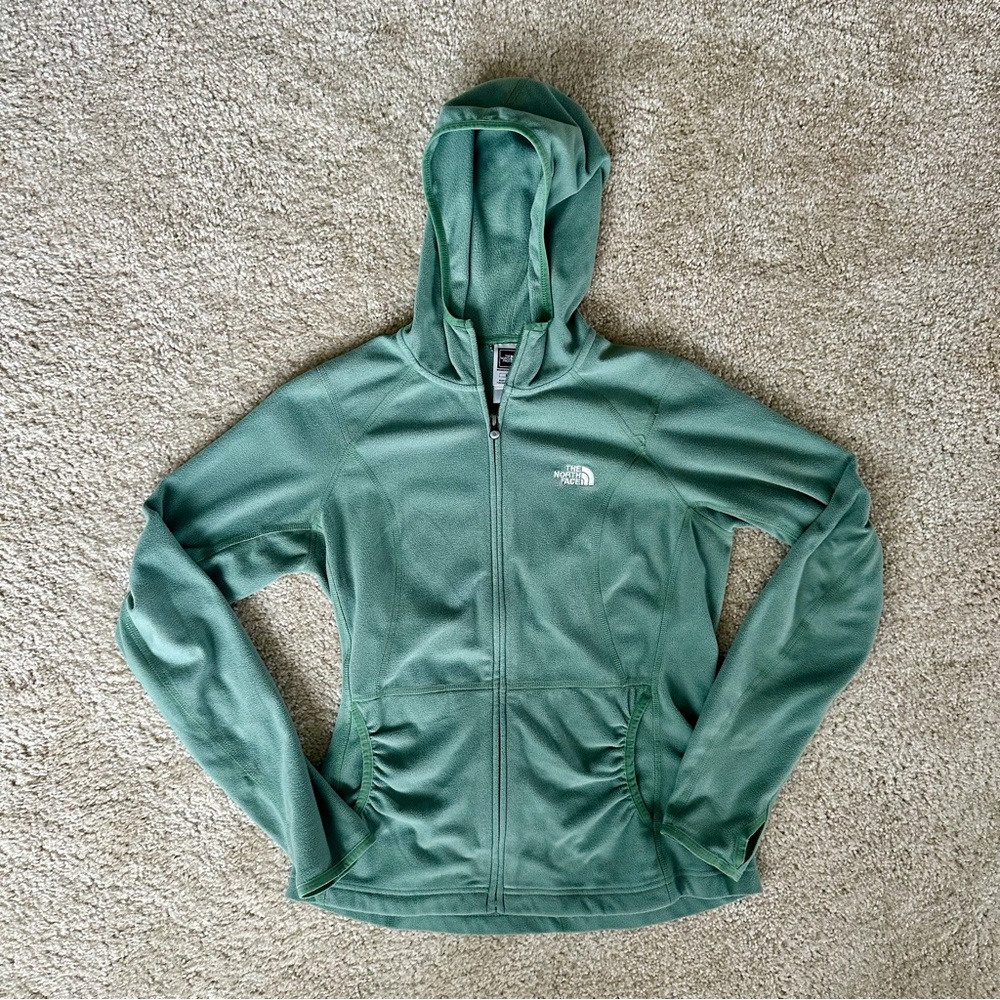• the north face jacket •